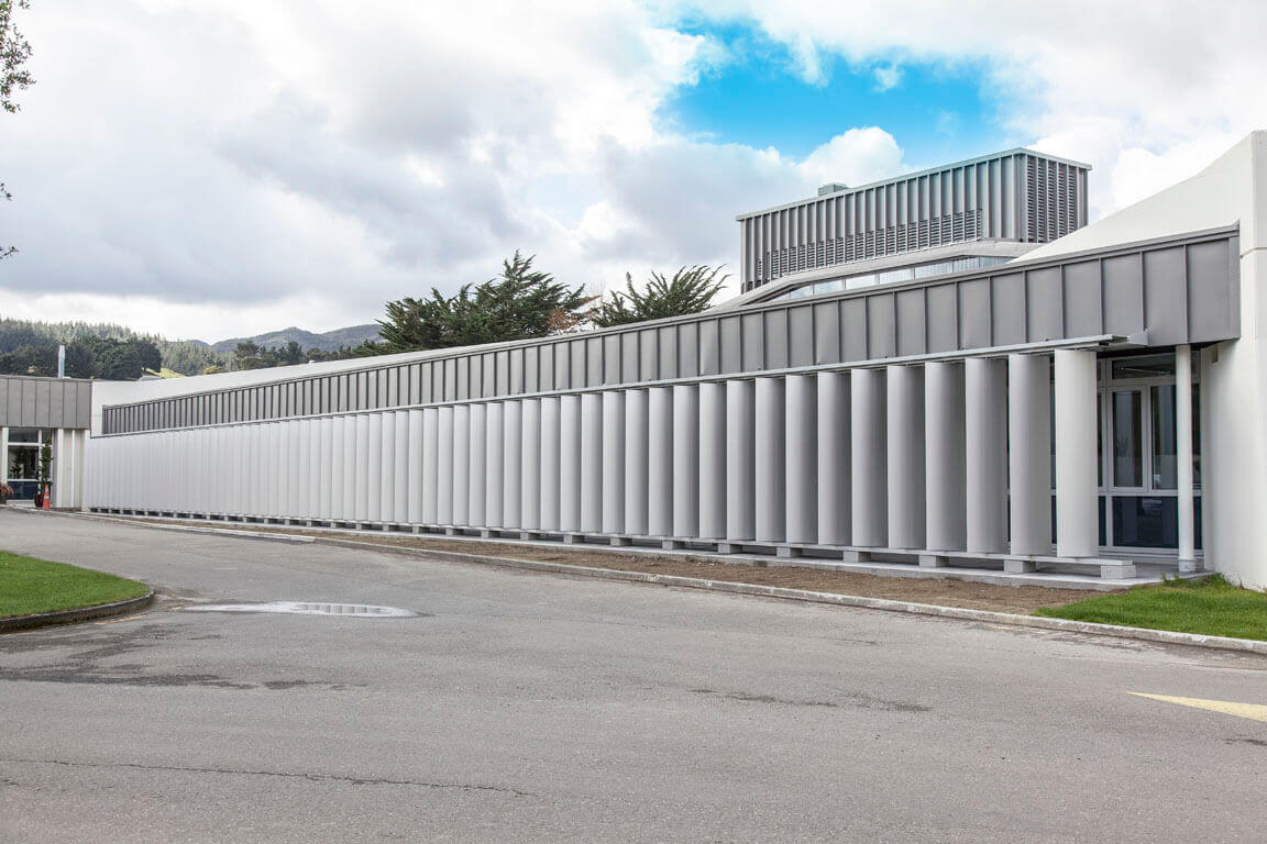 Aurora Motorised Louvre Wellington_8-10287_hi-res.jpg