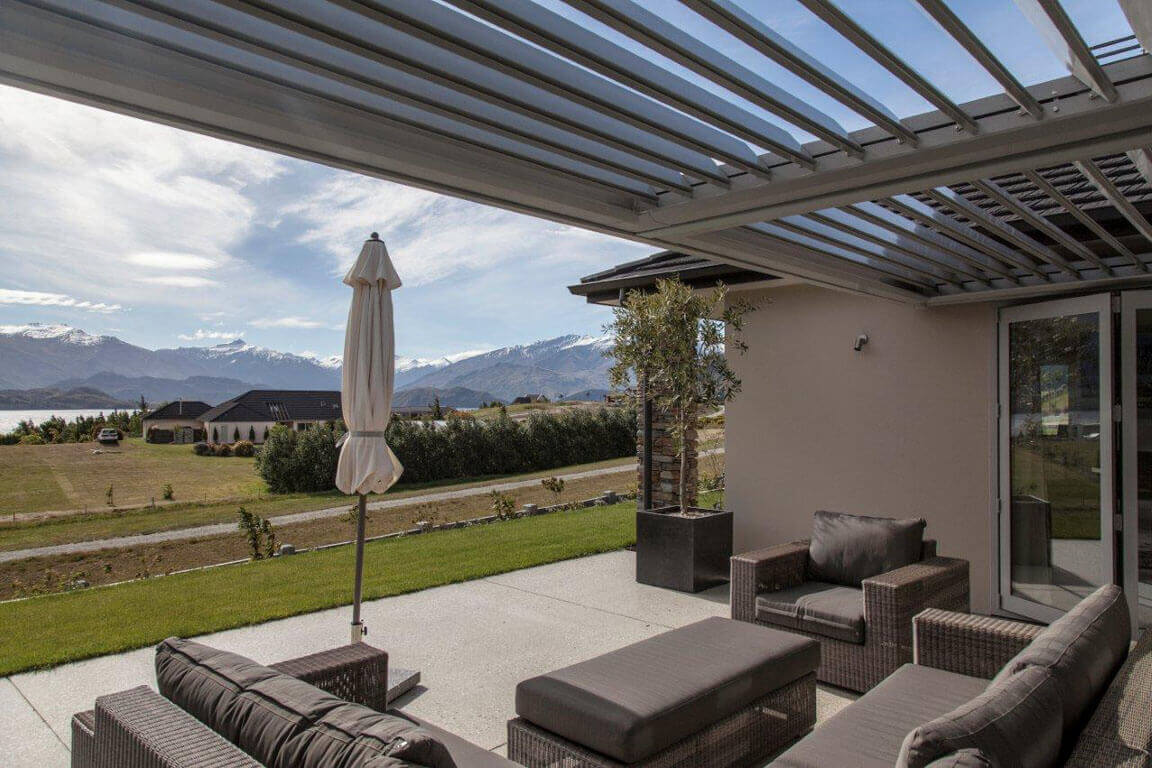 Solaris Opening Roof Wanaka_10-11468_hi-res.jpg